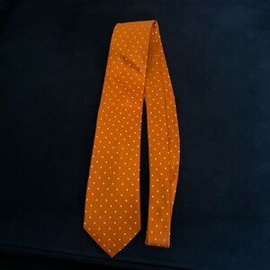 Eagle Shirtmakers Classic Orange Polka Dot Silk Tie